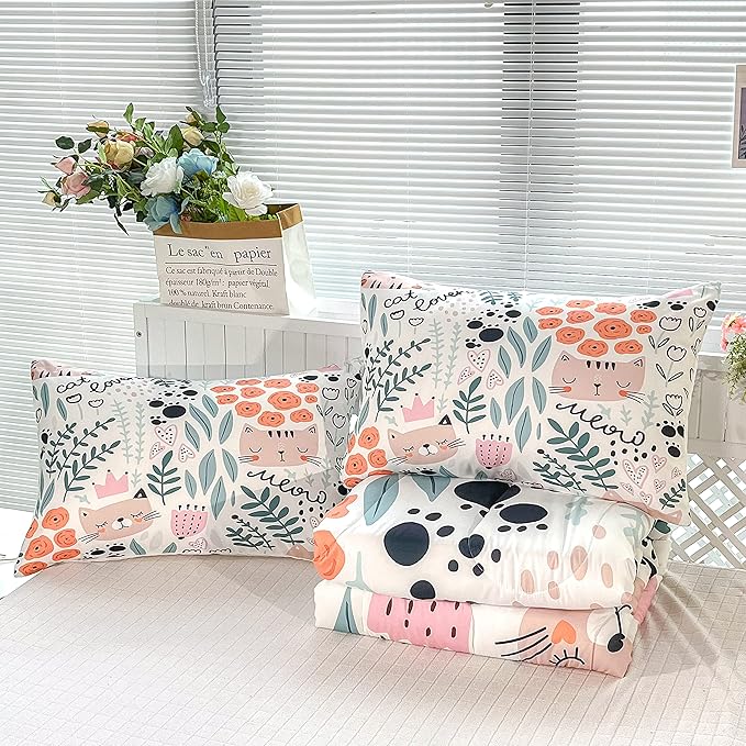 CVHOUSE Cat Bedding,Cartoon Cat Comforter King,Animals Print Comforter Set for Kids,Kawaii Quilt Set with 1 Comforter and 2 Pillow Cases