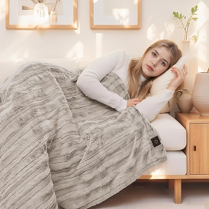 Electric Heated Blanket Throw Size 50" x 60", Super Cozy Warmth Soft with 4 Heating Levels & 10 Hours Auto Off, Plush Faux Fur, Machine Washable, Home Office Use,Light Brown