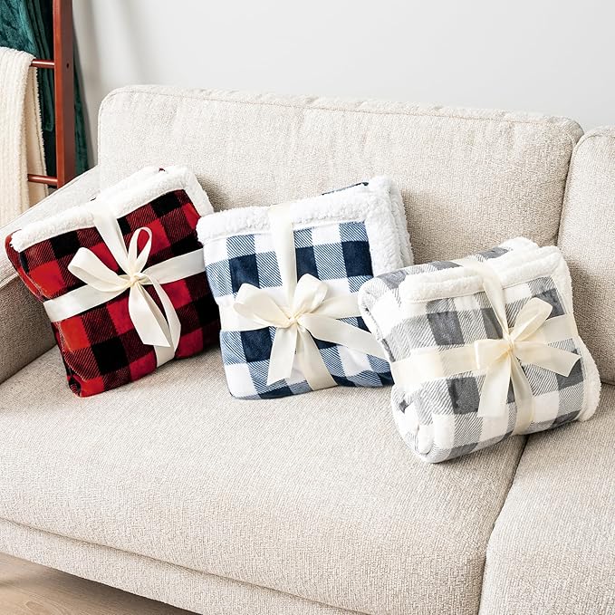 PAVILIA Black and Red Buffalo Plaid Sherpa Throw Blanket for Couch, Christmas Red Black Checkered Fleece Blanket and Throws, Soft Fuzzy Flannel Blanket for Sofa Bed, Cozy Winter, 50x60