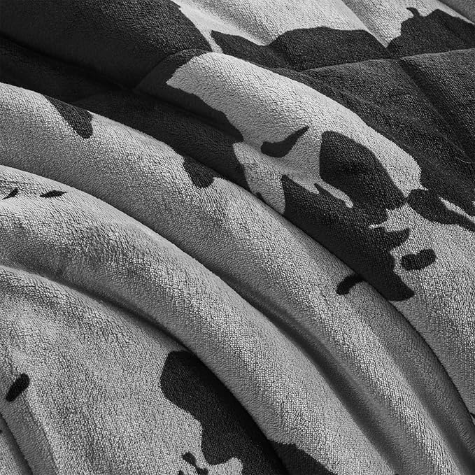 Petrichor Velvet Flannel King Comforter Set-Cow Print Western Style Blanket,Luxury Fuzzy Heavy Bedding Set, 3 Pieces Plush Winter Bed Set with Comforter (90"x104") & 2 Pillow Shams (20"x36"