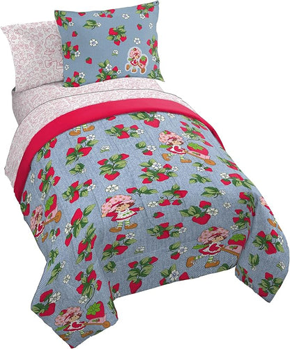 Jay Franco Kids Comforter Set Includes Sheets and Pillow Covers - Soft and Cozy Bed Set for Stylish Room Decor, Blue - Strawberry Shortcake. 5 Piece Twin Size Bedding