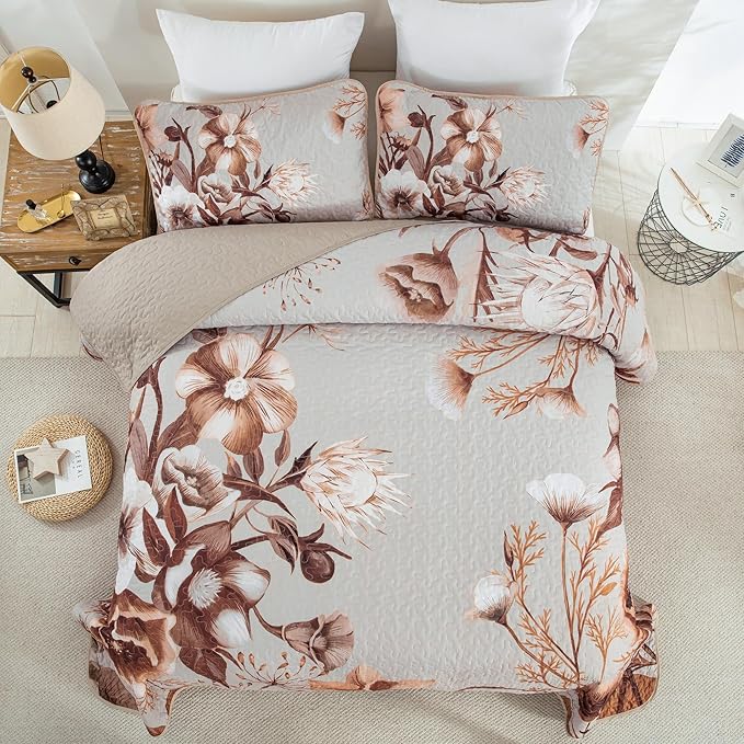 Khaki Quilt Set King Size Bedding Set 3 Pieces Boho Floral Quilt Bedspread Soft Microfiber Lightweight Flower Coverlet Set with 2 Pillow Shams for All Season 90"x104"