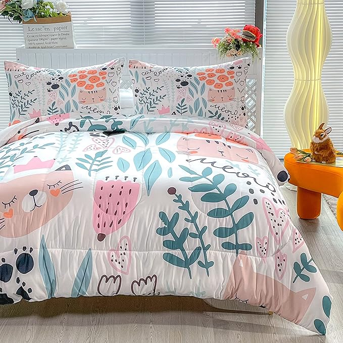 CVHOUSE Cat Bedding,Cartoon Cat Comforter King,Animals Print Comforter Set for Kids,Kawaii Quilt Set with 1 Comforter and 2 Pillow Cases