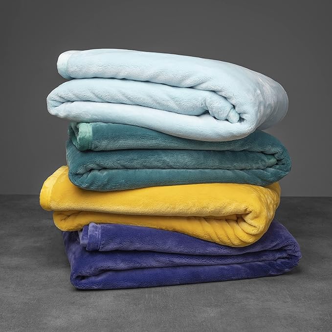 Mellowdy Extra Thick Hearty Plush Flannel Blanket (Light Blue, 108x90) - 500GSM King Size Warm Blanket for Winter, Fall | Soft, Fluffy, Cuddly, Perfect for Bed, Oversized Throw for Couch, Sofa