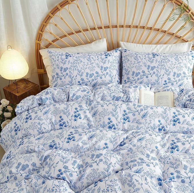 Blue Floral Duvet Cover Full Size Botanical Romantic Flower Bedding Set Kids Girls Women Spring Aesthetic Reversible Leaves Soft Breathable Microfiber Comforter Cover 3Pcs with 2 Pillowcases