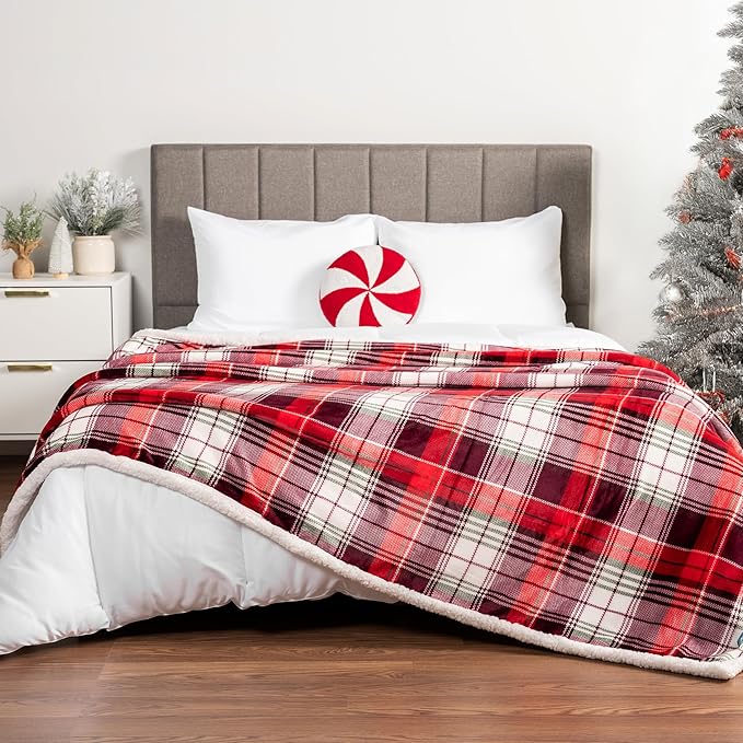 PAVILIA Red Green Christmas Plaid Sherpa Throw Blanket, Holiday Fleece Blanket 50" x 60", Soft Flannel Plush Throw for Couch, Sofa & Bed, Festive Winter Home Decor, Cozy