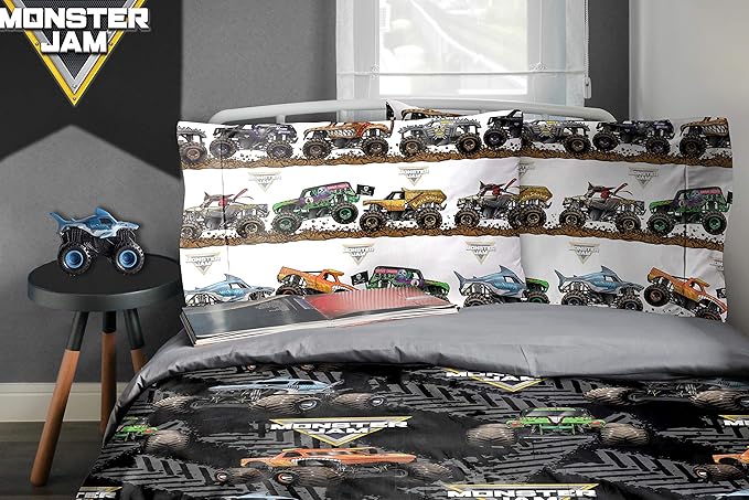 Jay Franco Monster Jam 5 Piece Queen Bed Set - Includes Comforter & Sheet Set - Grave Digger & Megalodon - Super Soft Fade Resistant Microfiber