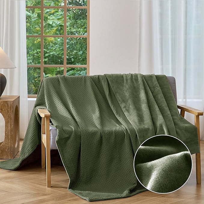 CHUFFED Cotton Waffle Blanket King Size-Plush Milk Velvet & Reversible Waffle Weave,Anti-Static 500Gsm Design，Thick Cozy Soft Winter Blanket for Bed, Couch, Sofa - Olive Green, 104x90 Inches