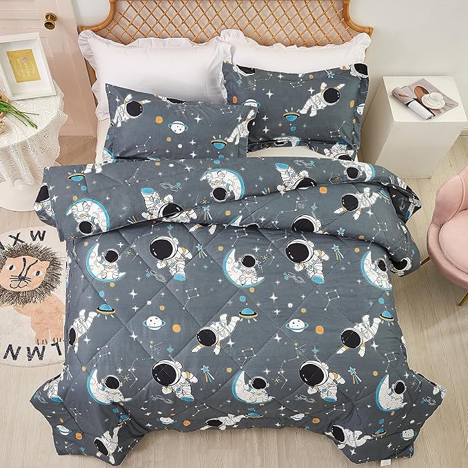 JSD Grey Astronaut Kids Comforter Set Full Size, 3 Piece Space Theme Microfiber Comforter with Pillow Shams, Lightweight All Season Washable